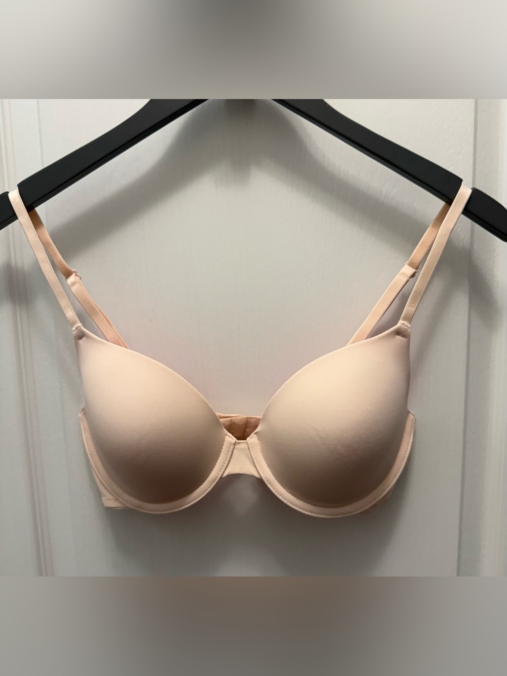 PINK Victoria’s Secret Lightly Lined T-Shirt Bra 34C Blush NWT Wear Everywhere